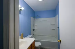 34 Farmland Rd, Lowell, MA 01850 - Photo 18