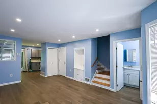 34 Farmland Rd, Lowell, MA 01850 - Photo 8