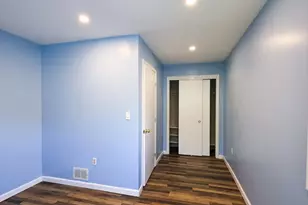 34 Farmland Rd, Lowell, MA 01850 - Photo 24