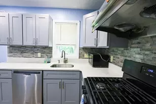 34 Farmland Rd, Lowell, MA 01850 - Photo 16