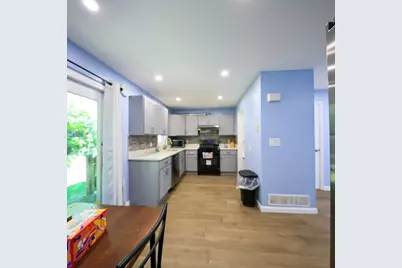 34 Farmland Rd #A, Lowell, MA 01850 - Photo 14