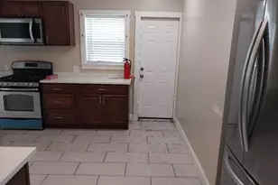 43 Sachem St, Lynn, MA 01902 - Photo 2