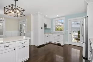 15 Wave Way Ave, Winthrop, MA 02152 - Photo 10
