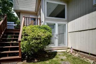 325 Captain Eames Cir, Ashland, MA 01721 - Photo 2