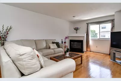 325 Captain Eames Circle #325, Ashland, MA 01721 - Photo 10