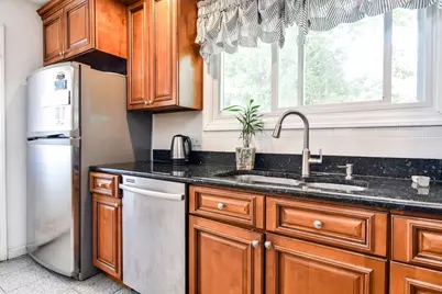 325 Captain Eames Circle #325, Ashland, MA 01721 - Photo 6