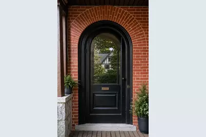 18 Eaton Ct #18, Wellesley, MA 02481 - Photo 2