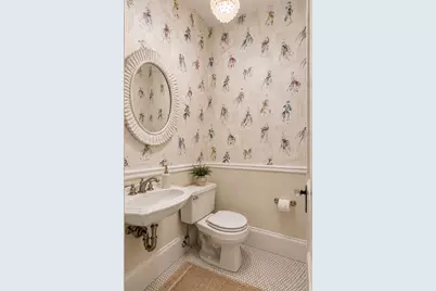 18 Eaton Ct #18, Wellesley, MA 02481 - Photo 6