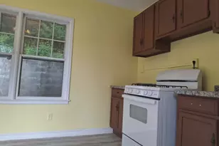 20 Temple St, Fitchburg, MA 01420 - Photo 14