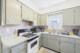 34 Jouvette St, New Bedford, MA 02744 - Photo 24