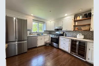 26 Hanmond Pond Pkwy #0, Brookline, MA 02467 - Photo 4