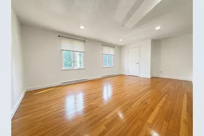26 Hanmond Pond Pkwy #0, Brookline, MA 02467 - Photo 8