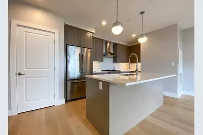 1650 Commonwealth Ave #404, Boston, MA 02135 - Photo 2