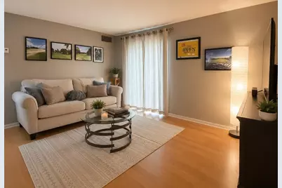 8 Village Rock Ln #3, Natick, MA 01760 - Photo 2