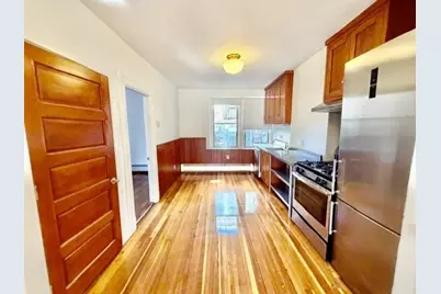 9 Thacher Court #3, Boston, MA 02113 - Photo 2
