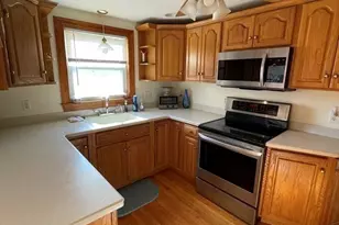 49 Deerfield St, Quincy, MA 02171 - Photo 2