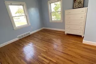 49 Deerfield St, Quincy, MA 02171 - Photo 12