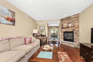 139 Suffolk Ave, Revere, MA 02151 - Photo 16