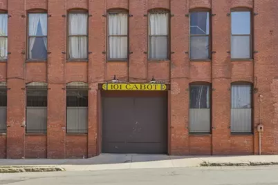 101 Cabot St #402, Holyoke, MA 01040 - Photo 2