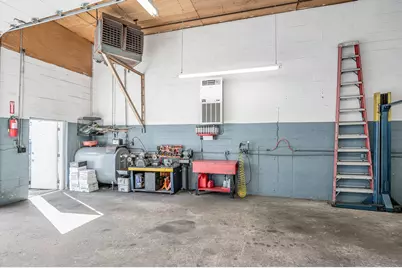 12 Carlton Street, Lowell, MA 01851 - Photo 6