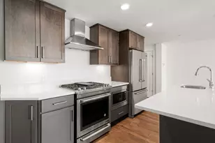 26 Hichborn St, Boston, MA 02135 - Photo 4