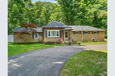 33 Lincoln St, Medway, MA 02053 - Photo 2