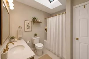 16 Mars Dr, Shrewsbury, MA 01545 - Photo 6