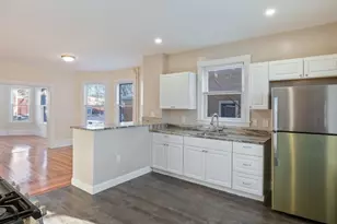 32 Robinson St, Boston, MA 02122 - Photo 2