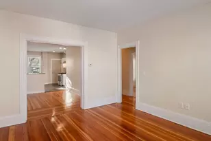32 Robinson St, Boston, MA 02122 - Photo 10