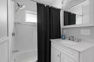 18 Sylvester Rd, Boston, MA 02122 - Photo 4