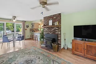11 Jeffrey Ln, Freetown, MA 02702 - Photo 8
