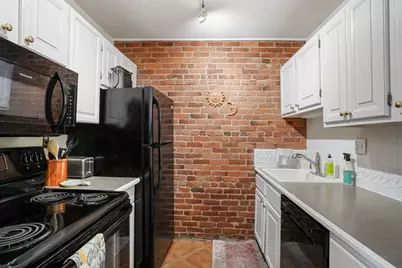 315 Beacon St #8, Boston, MA 02116 - Photo 4