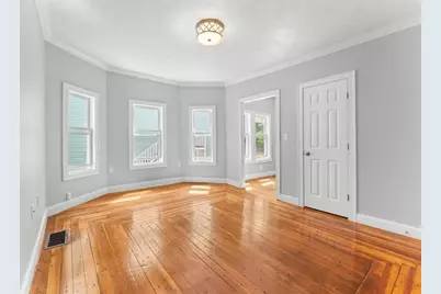 110 Crescent Ave, Melrose, MA 02176 - Photo 10