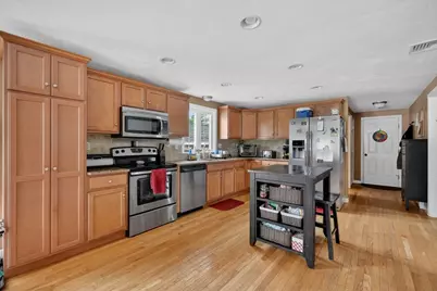 59 Arabian Dr, Taunton, MA 02780 - Photo 4