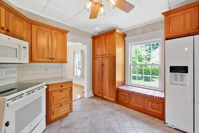32 Spruce Street, Westfield, MA 01085 - Photo 16