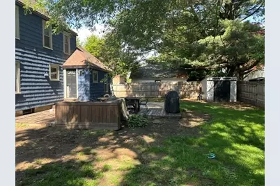 20 Fallston St, Springfield, MA 01119 - Photo 8