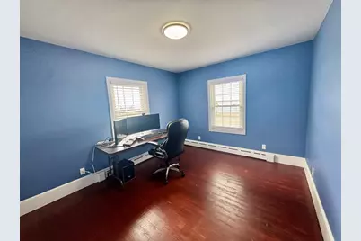 672 W Rodney French Blvd, New Bedford, MA 02744 - Photo 18