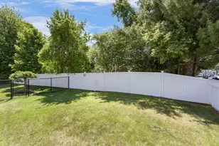 713 Washington St (& Domenica Wy), Franklin, MA 02038 - Photo 38