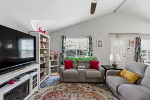 357 County St, Fall River, MA 02723 - Photo 14