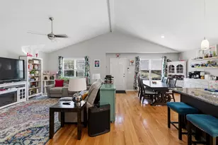 357 County St, Fall River, MA 02723 - Photo 12