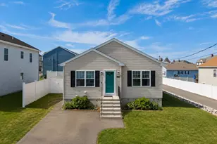 357 County St, Fall River, MA 02723 - Photo 1