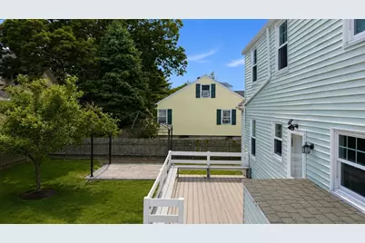 322 Harwich St, New Bedford, MA 02745 - Photo 32