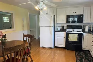 6 Hilltop Rd, Dartmouth, MA 02747 - Photo 12