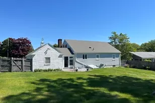 6 Hilltop Rd, Dartmouth, MA 02747 - Photo 4