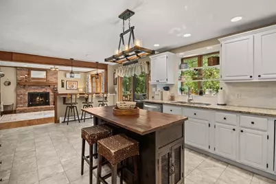 125 Prospect Hill Street, Taunton, MA 02780 - Photo 12