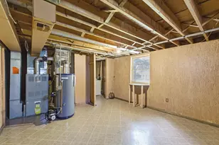 925 West St, Ludlow, MA 01056 - Photo 18