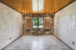 925 West St, Ludlow, MA 01056 - Photo 8