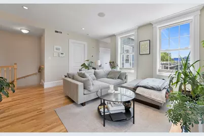 27-29 Telegraph #6, Boston, MA 02127 - Photo 2