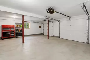 1535 Meridian St, Fall River, MA 02720 - Photo 28