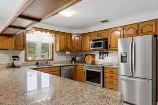 1535 Meridian St, Fall River, MA 02720 - Photo 6